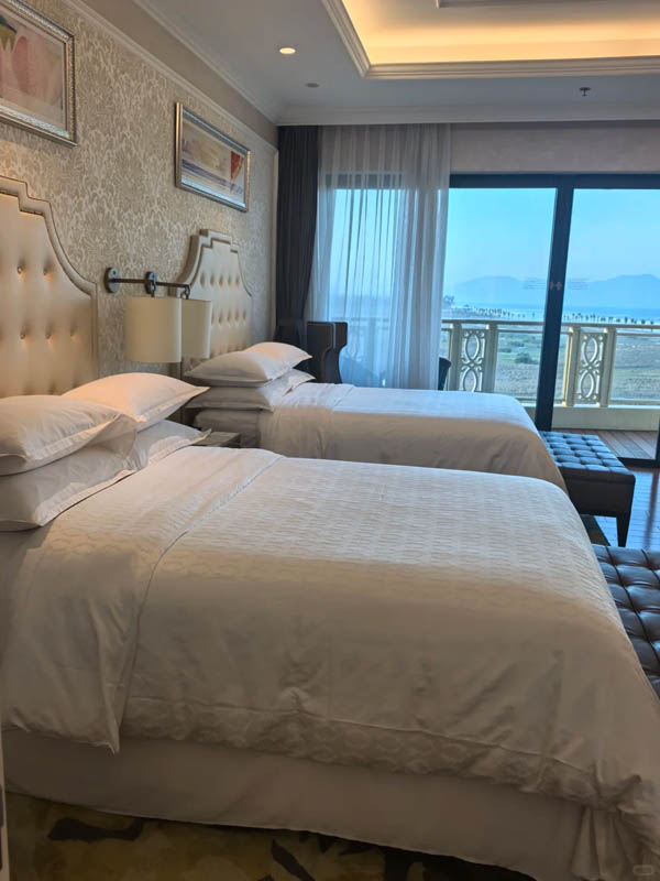 越南岘港喜来登度假大酒店入住体验评测：紧邻努尔卡海滩，装潢略显老旧