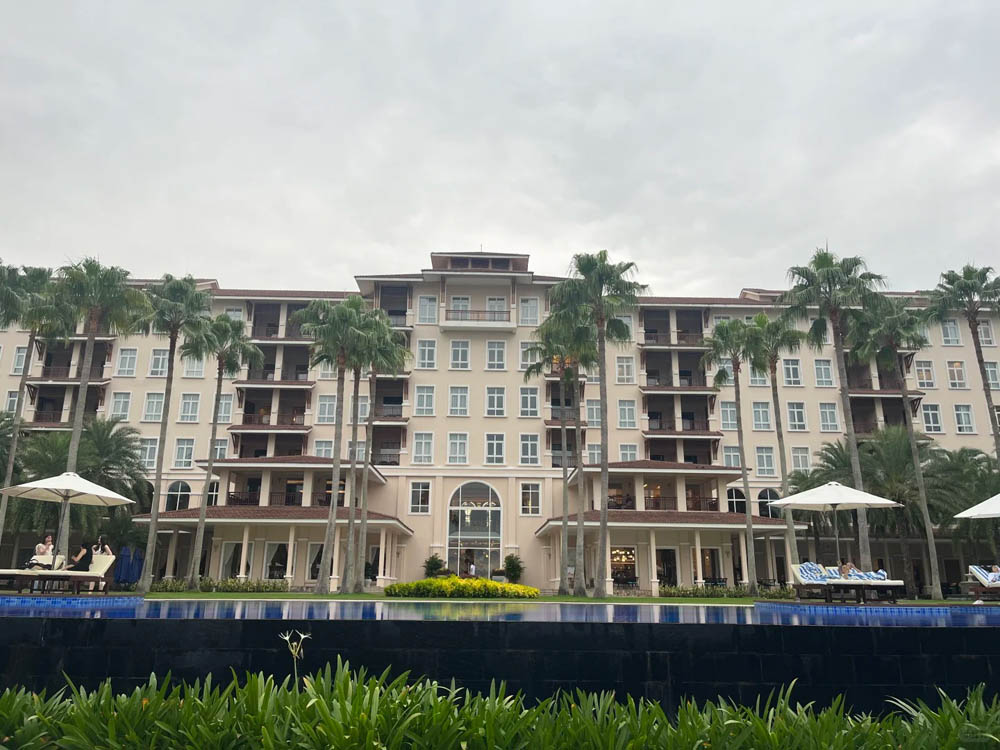 越南岘港喜来登度假大酒店入住体验评测：紧邻努尔卡海滩，装潢略显老旧