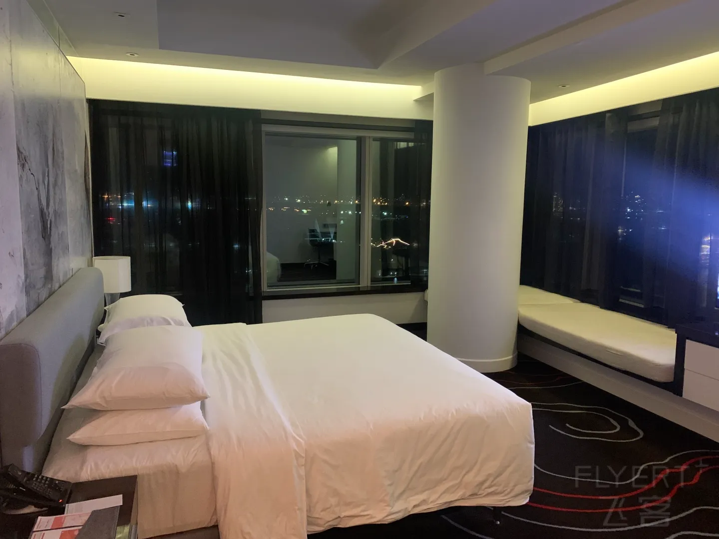 越南胡志明西贡艾美酒店优缺点实测:老牌江景酒店,酒廊品质顶尖 越南胡志明西贡艾美酒店优缺点实测:老牌江景酒店,酒廊品质顶尖