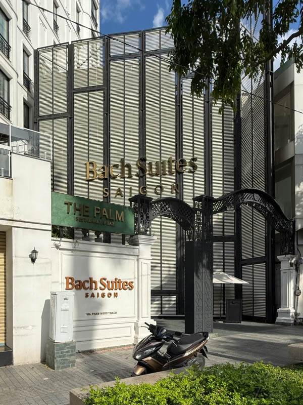 越南胡志明西贡巴赫套房酒店入住体验测评:艺术地标酒店,功能配套相对单一