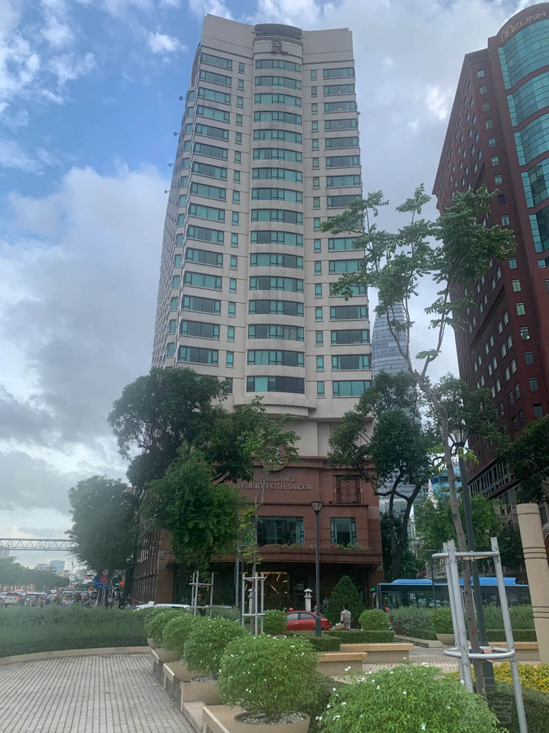 胡志明西贡河岸万丽酒店入住体验测评:河畔老牌酒店的复古质感 胡志明西贡河岸万丽酒店入住体验测评:河畔老牌酒店的复古质感