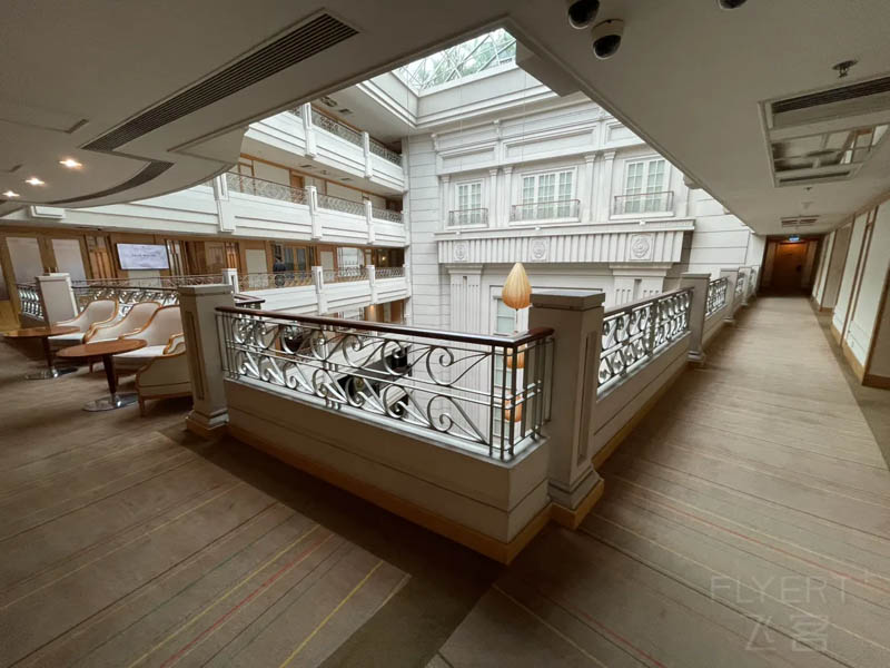 胡志明西贡河岸万丽酒店入住体验测评:河畔老牌酒店的复古质感 胡志明西贡河岸万丽酒店入住体验测评:河畔老牌酒店的复古质感