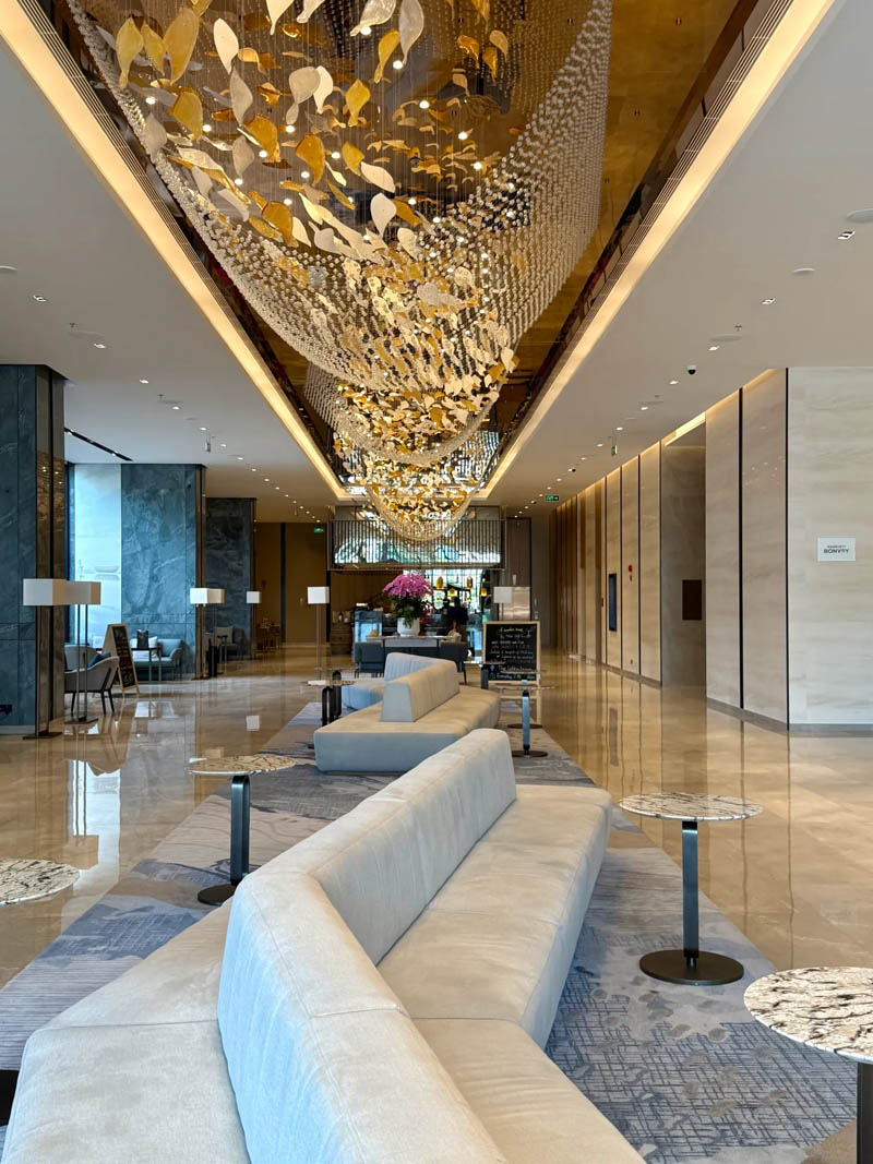 越南岘港韩江万怡酒店入住体验评测:2025 全新天际泳池酒店,解锁岘港 C 位景观 越南岘港韩江万怡酒店入住体验评测:2025 全新天际泳池酒店,解锁岘港 C 位景观