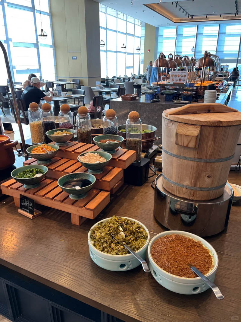 浙江台州临海福朋喜来登酒店入住体验测评：占据临海城芯，房型现代简洁，早餐诚意满满